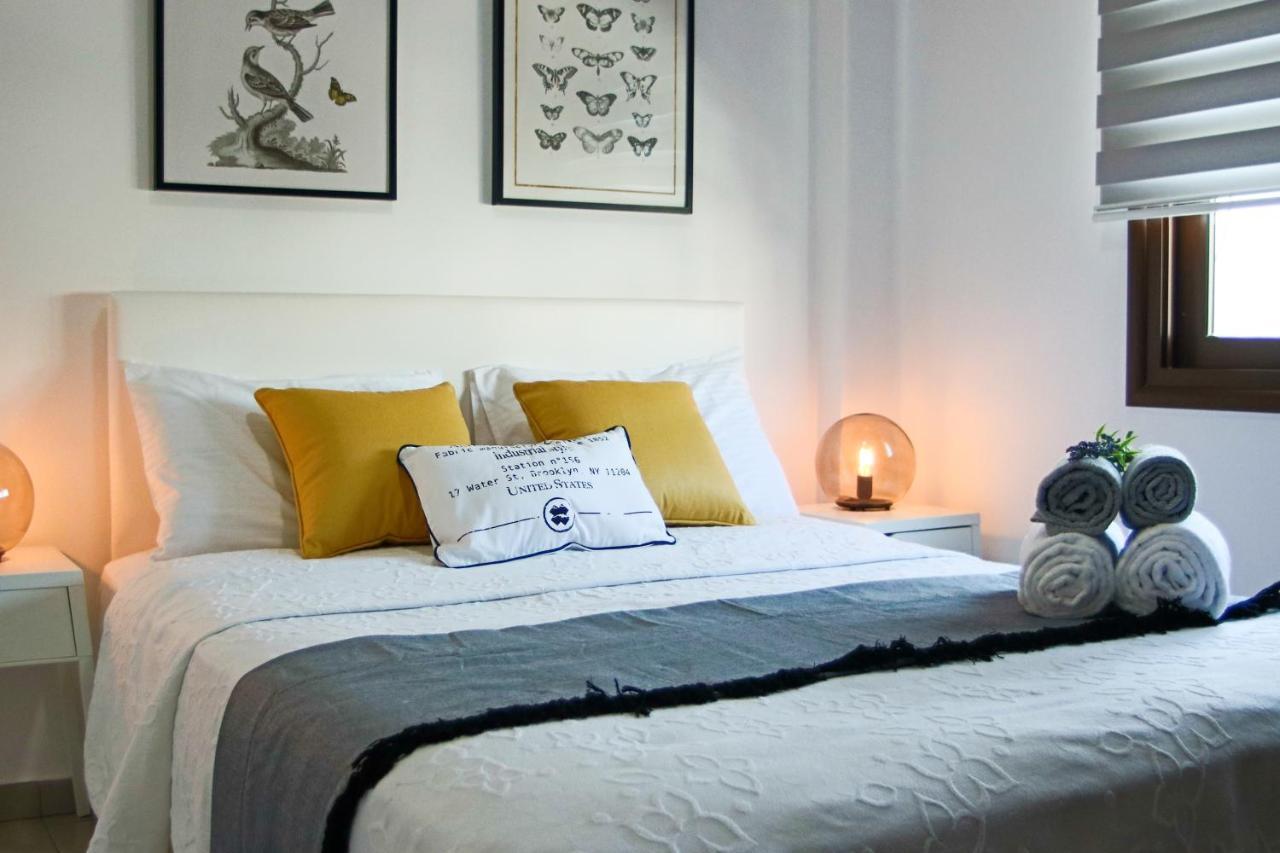 Appartamento Phaedrus Living Seaview Luxury Flat Lighthouse 53 Paphos Esterno foto